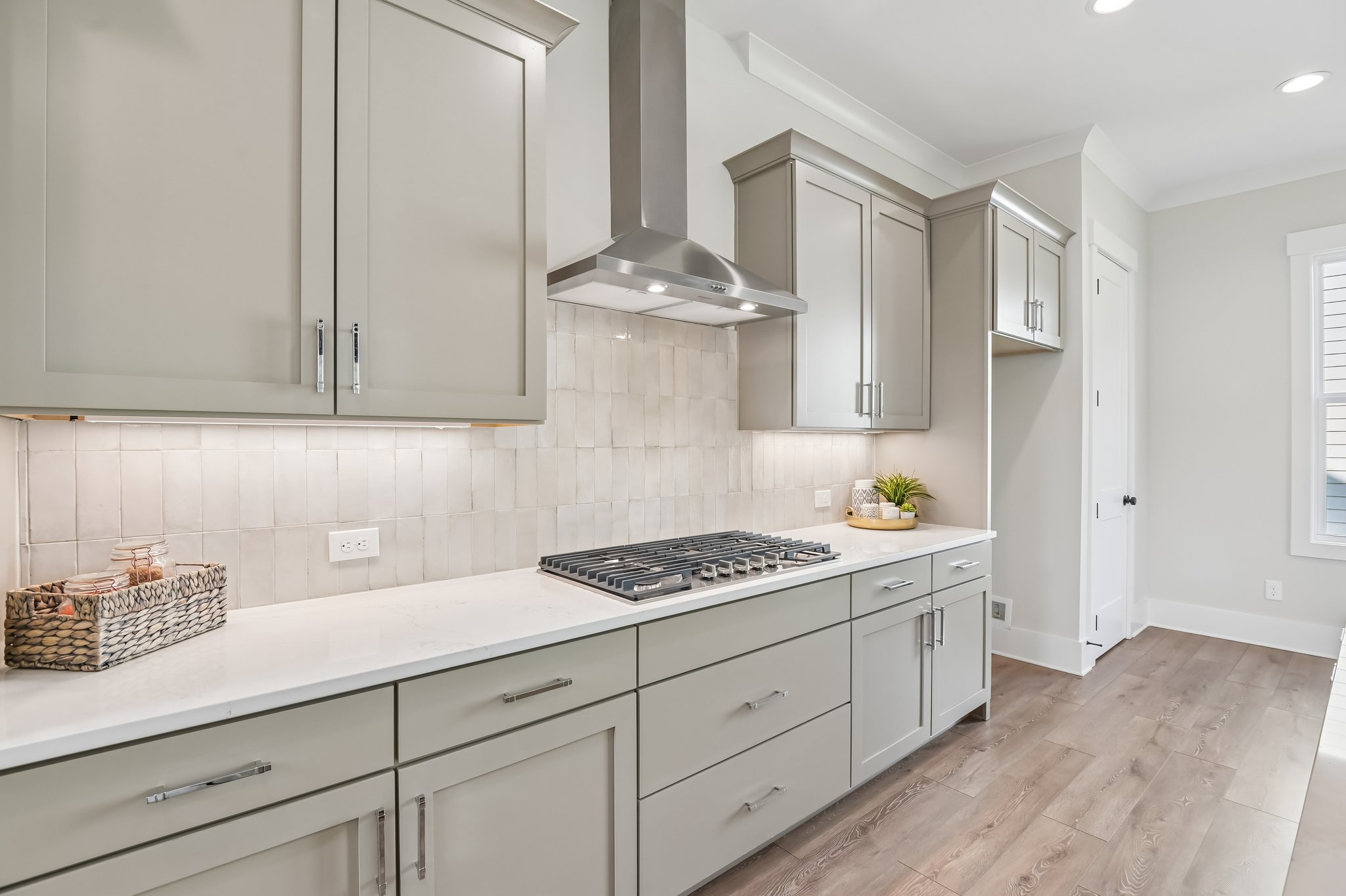 Hillshire Dr-S0309-018.jpg