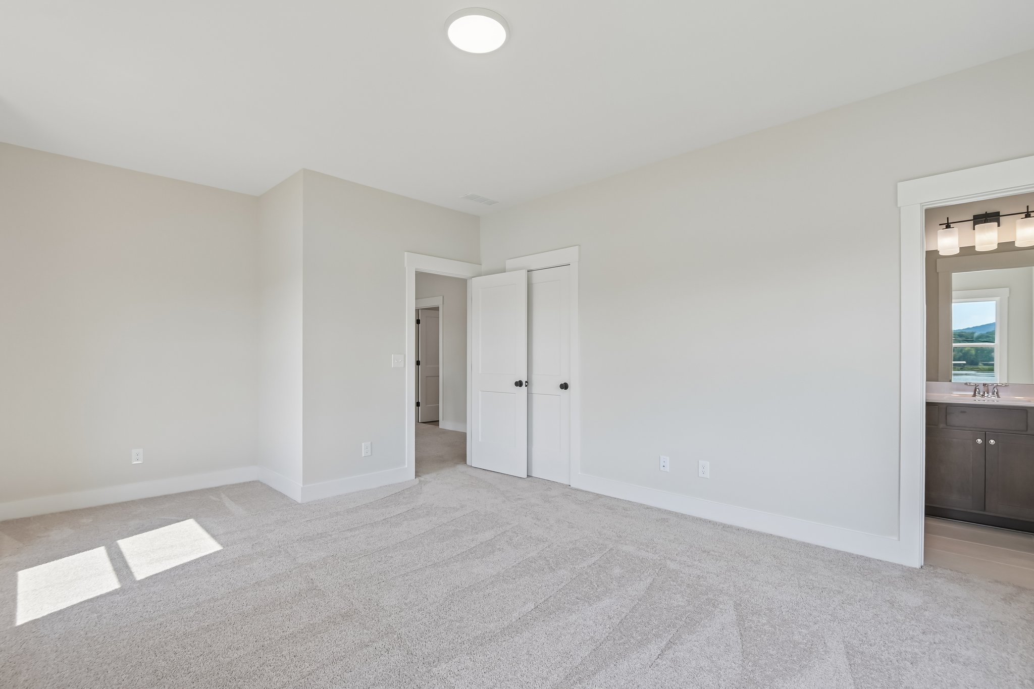 Hillshire Dr-S0309-027.jpg