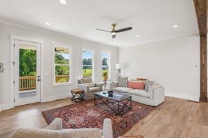 Hillshire Dr-S0309-007.jpg