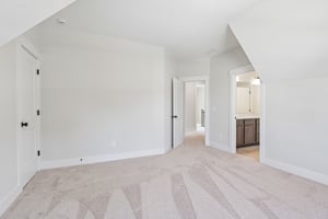Hillshire Dr-S0309-044.jpg