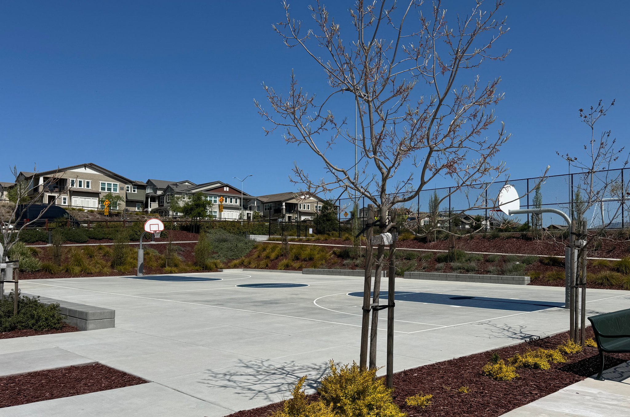  Photo 40