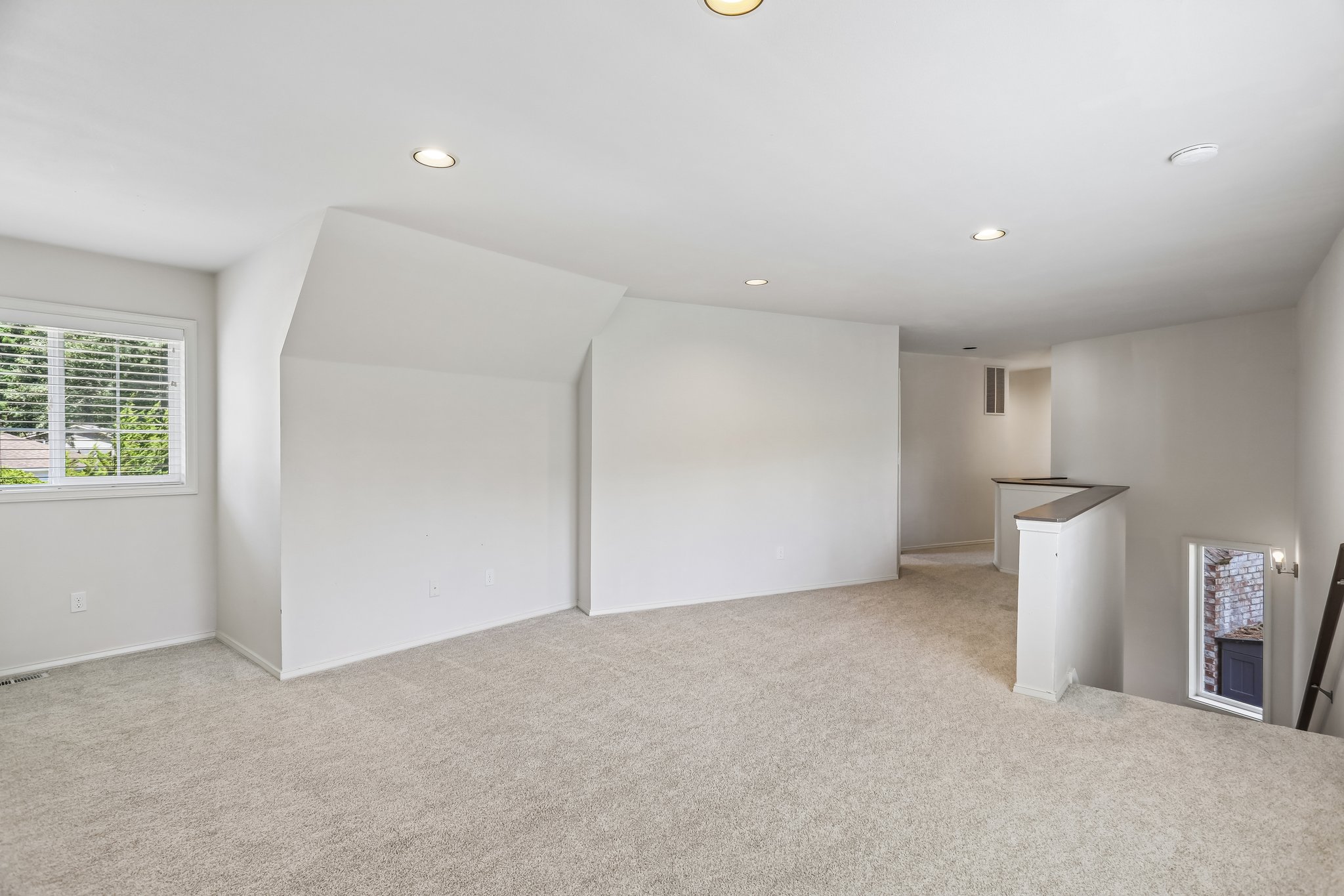 11th Avenue Ct-S0807-024.jpg