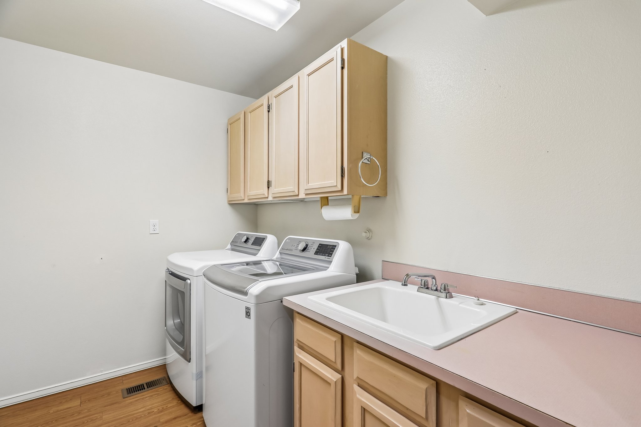 Large main floor laundry room.