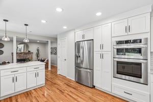 Look at all of this storage space for all of your cooking needs.