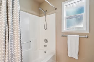 11th Avenue Ct-S0807-032.jpg