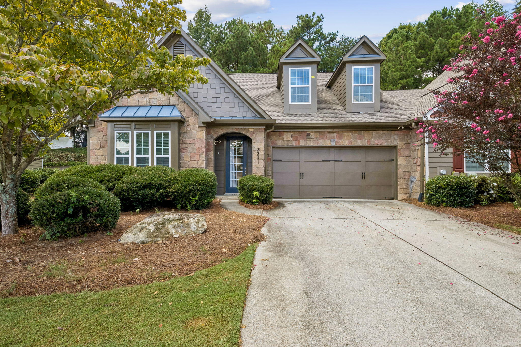 Welcome to 3311 Castleberry Village Drive