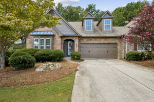 Welcome to 3311 Castleberry Village Drive