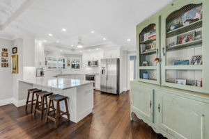 Breakfast Bar - Kitchen