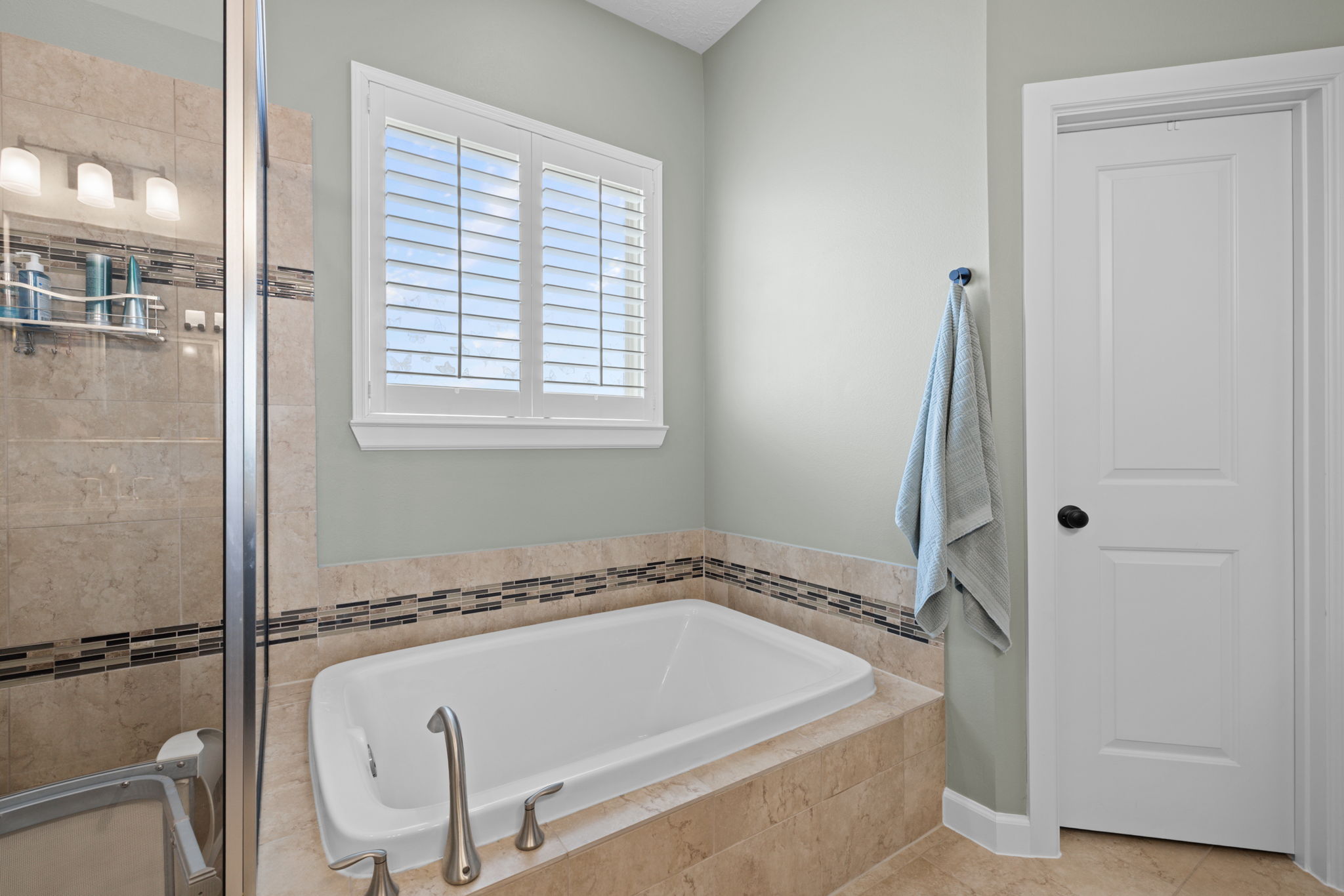  Photo 32