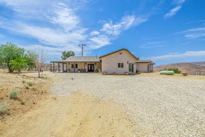  Photo 0
