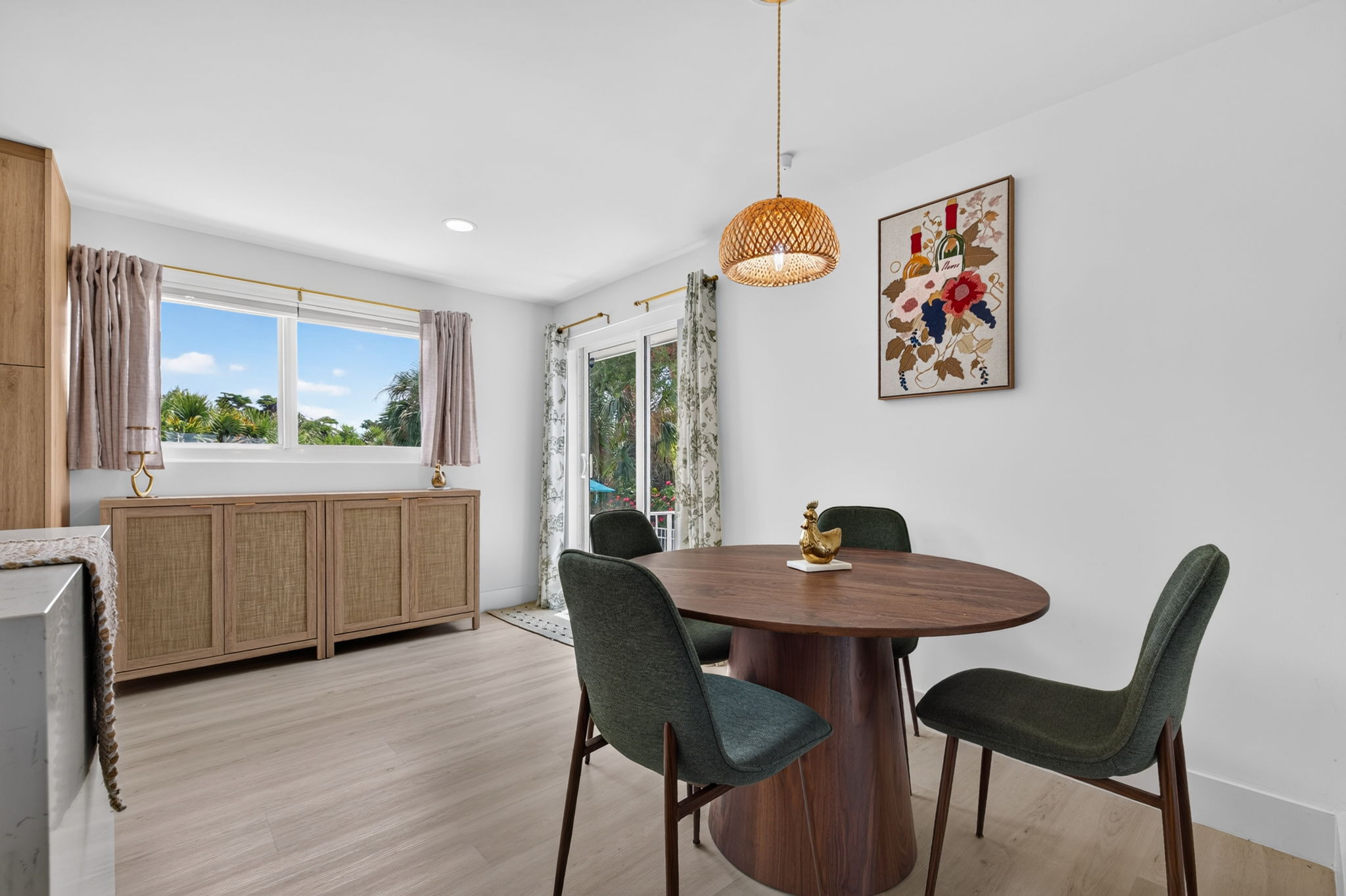 Breakfast Nook 1 of 2