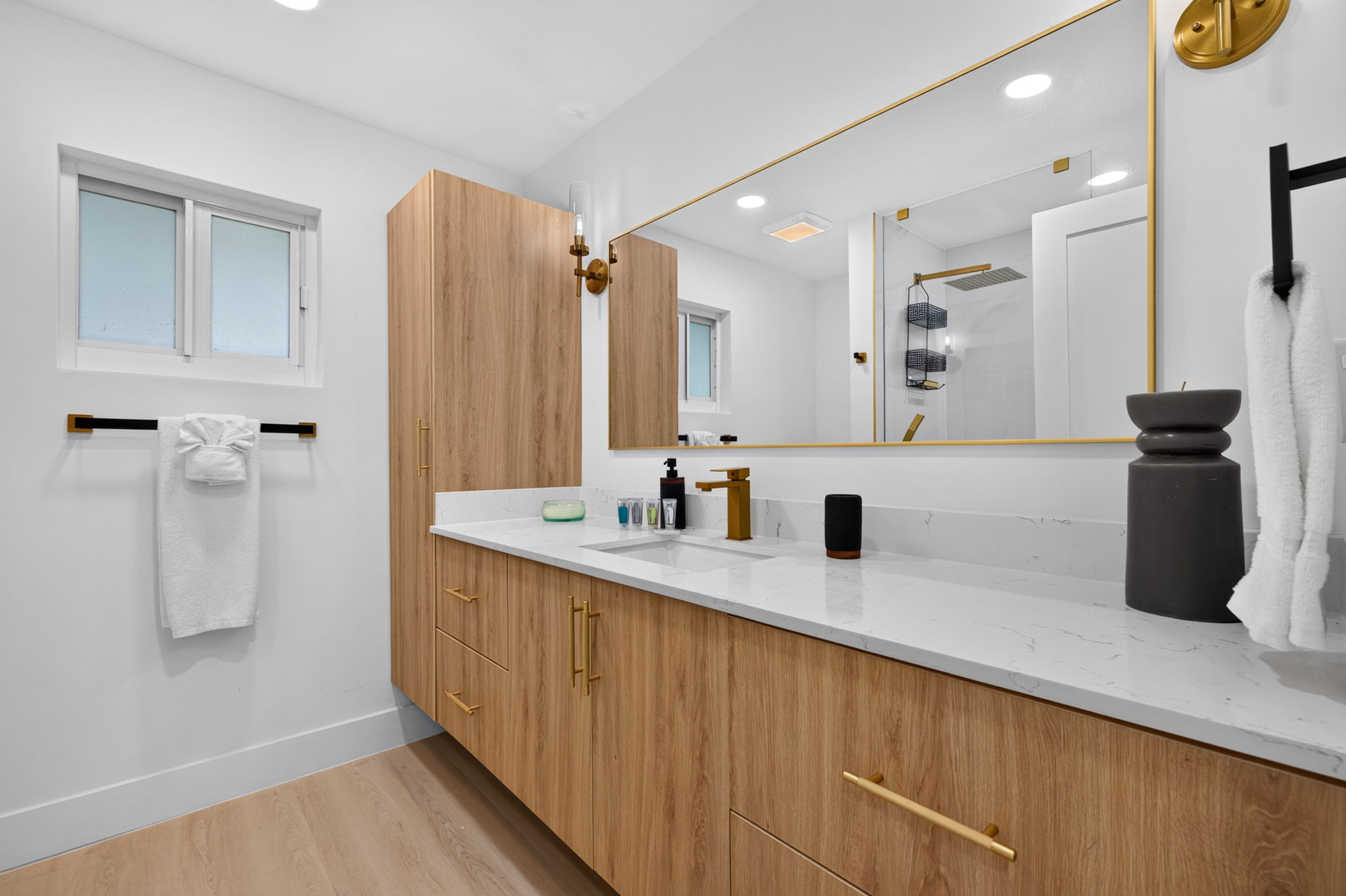 Guest Bathroom 2 - 1 of 2