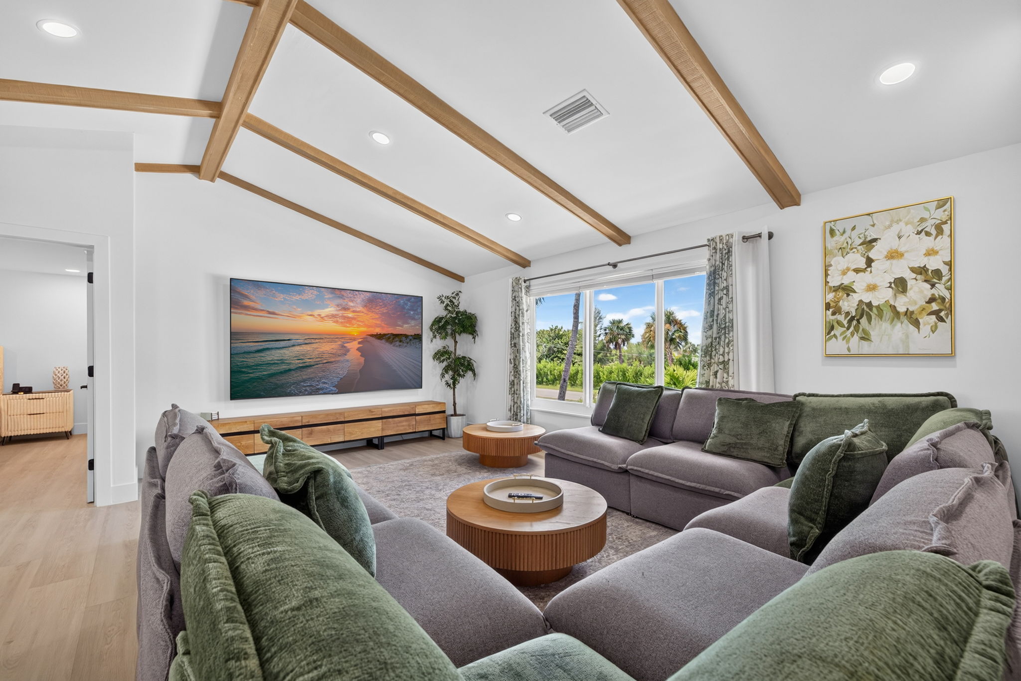 Living Room 2 of 4