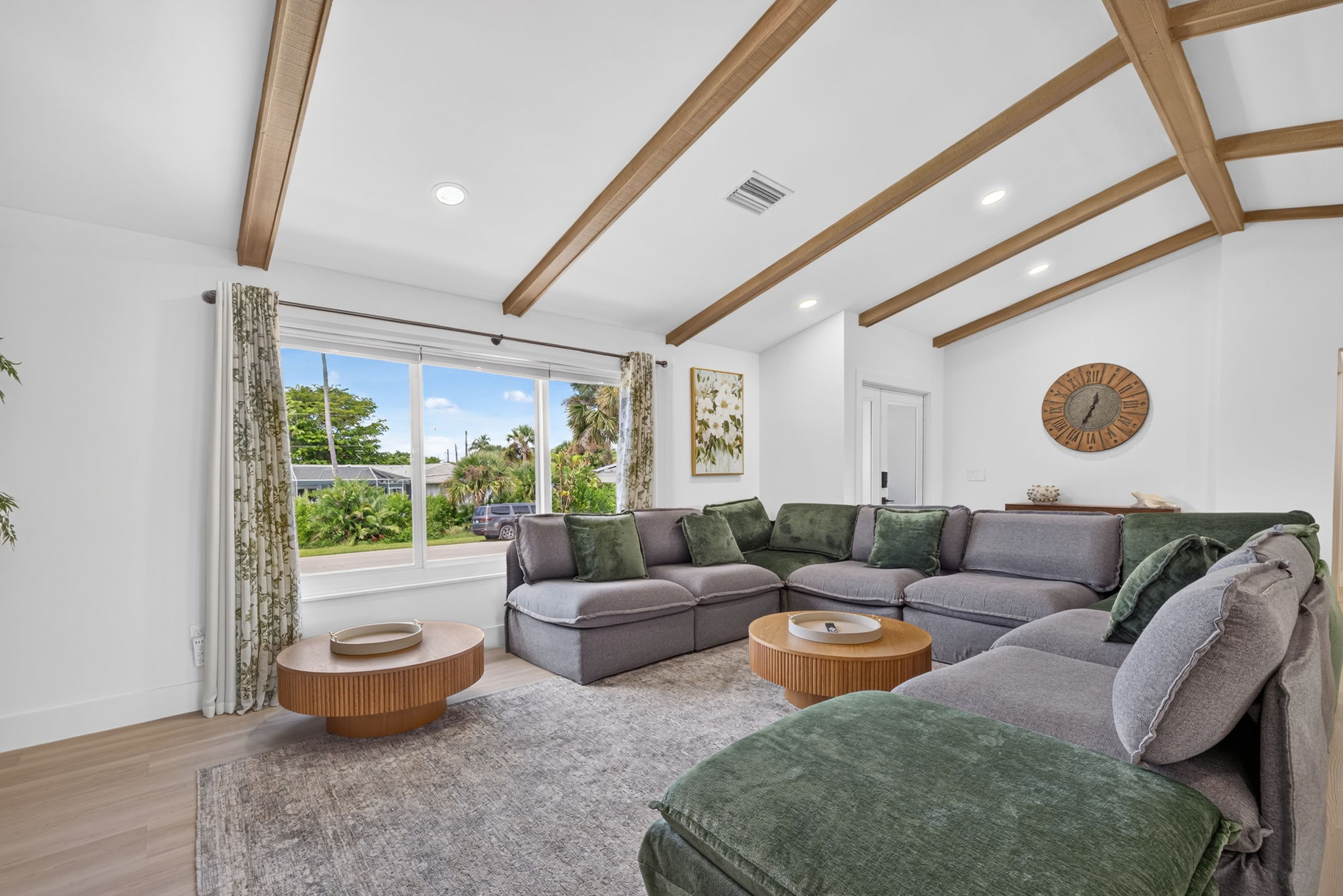 Living Room 1 of 4