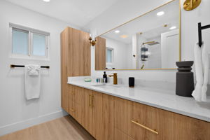 Guest Bathroom 2 - 1 of 2
