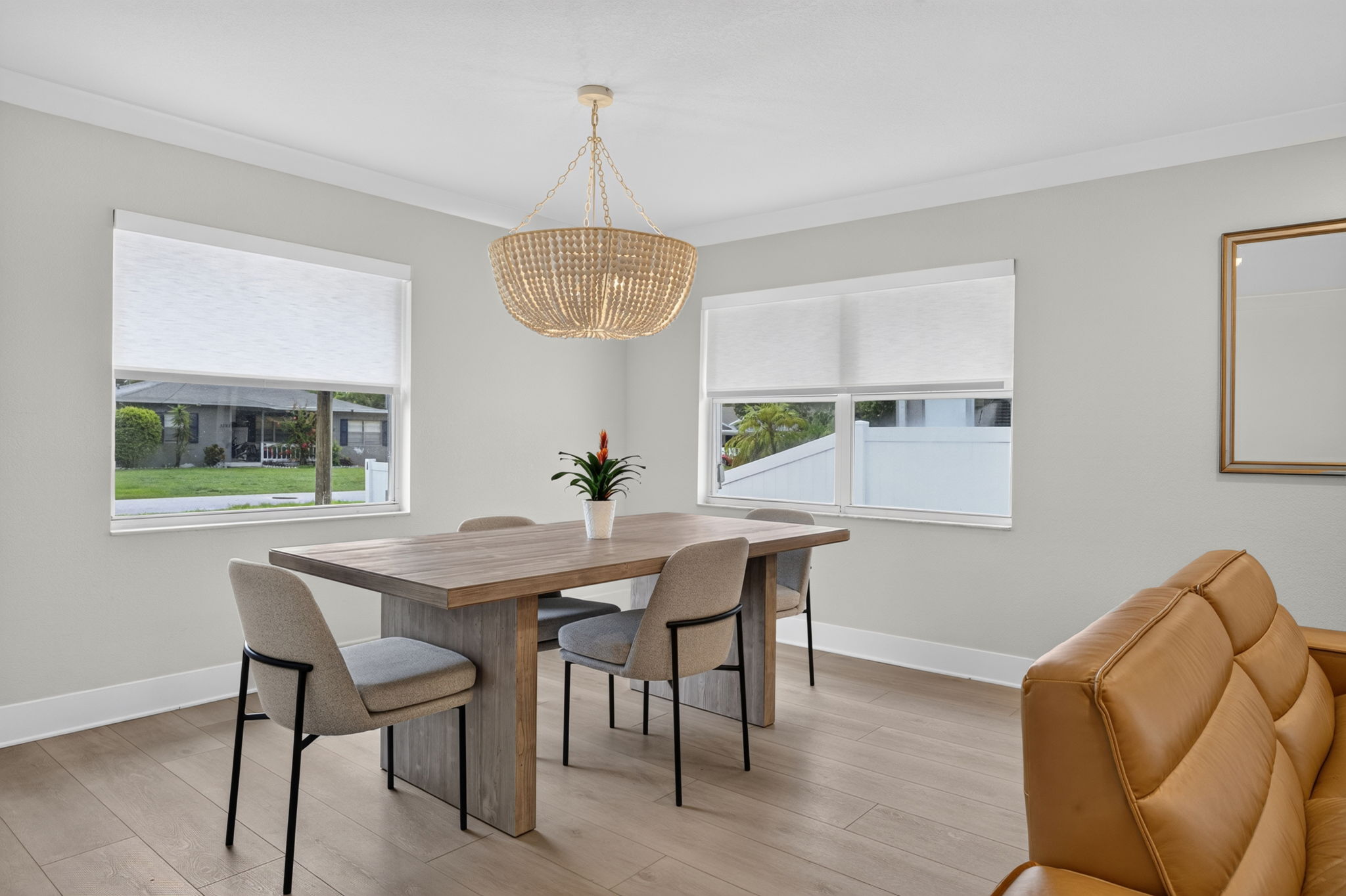 Dining Room 3 of 4