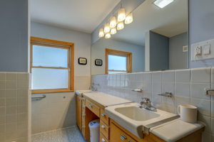 Main Bathroom