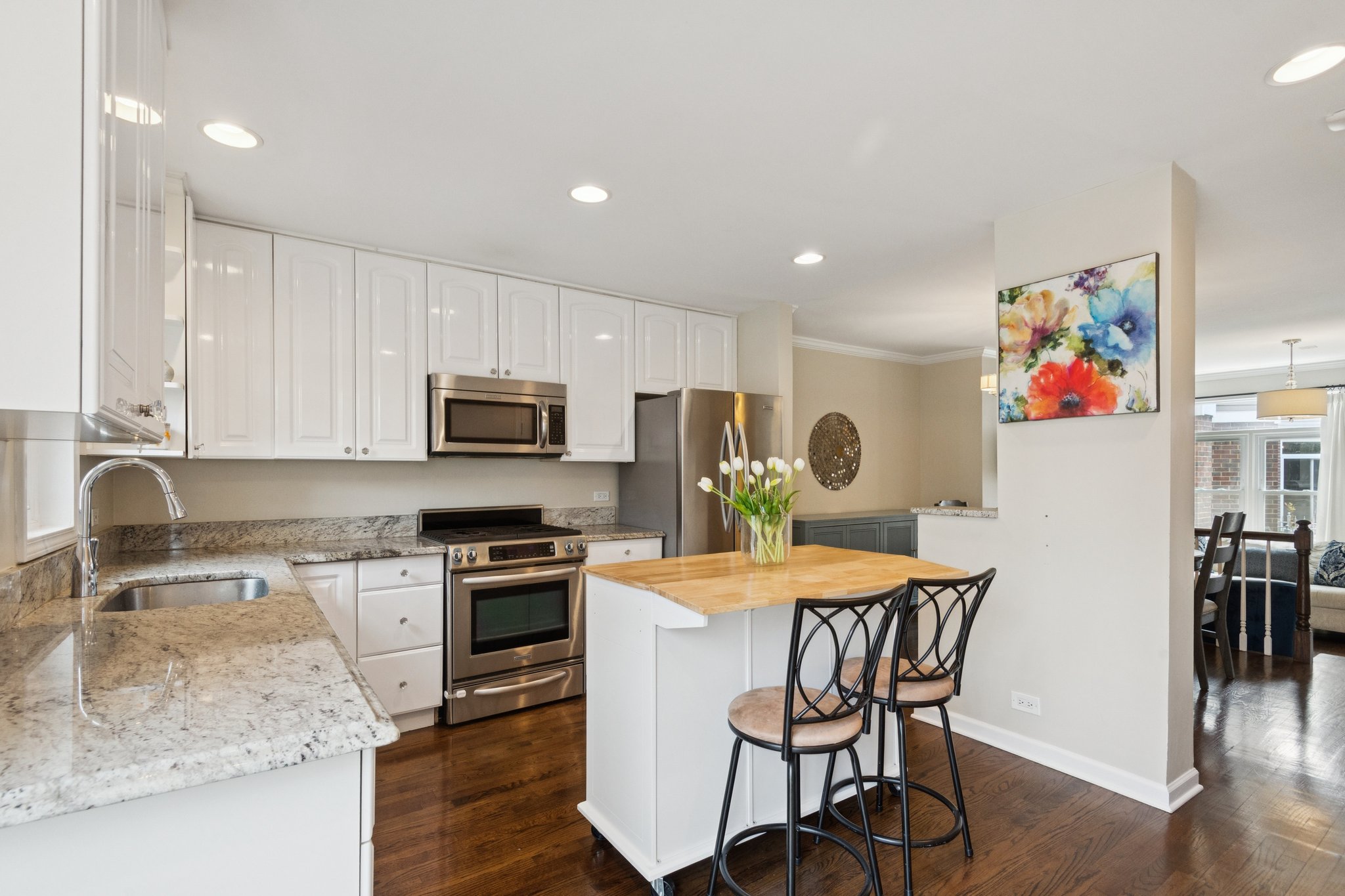 3315 N Racine Ave_007.jpg