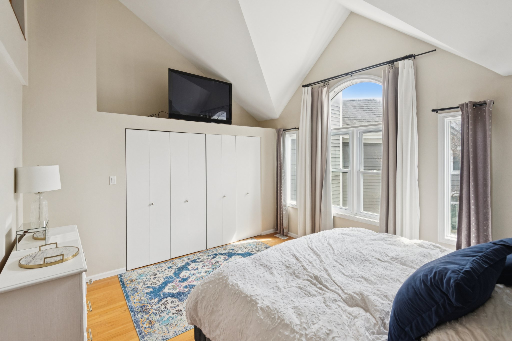 3315 N Racine Ave_013.jpg