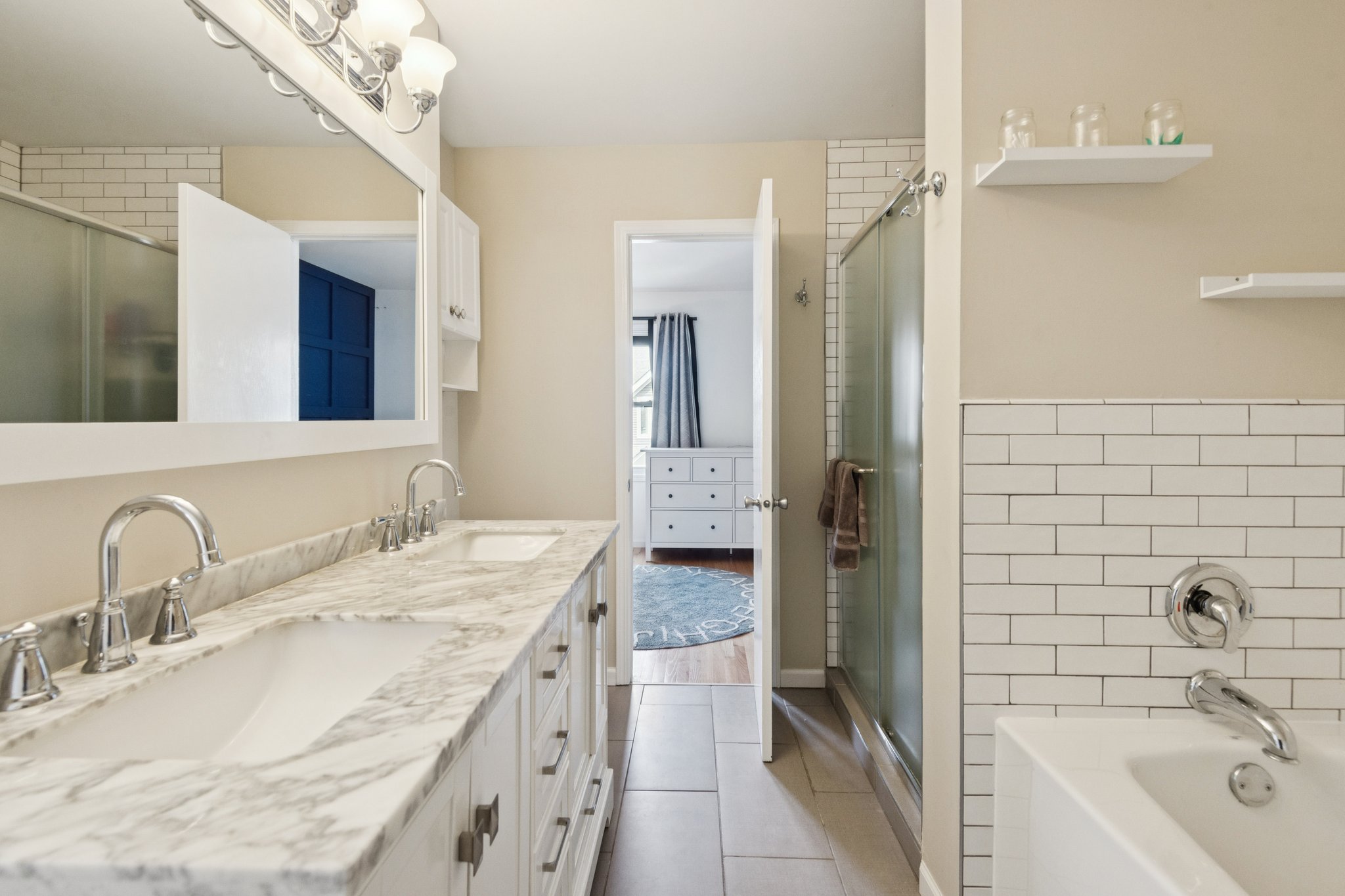 3315 N Racine Ave_017.jpg