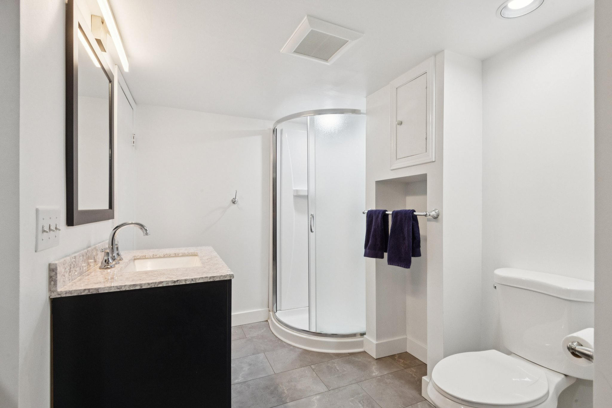 3315 N Racine Ave_029.jpg