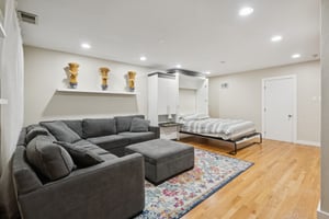 3315 N Racine Ave_020.jpg