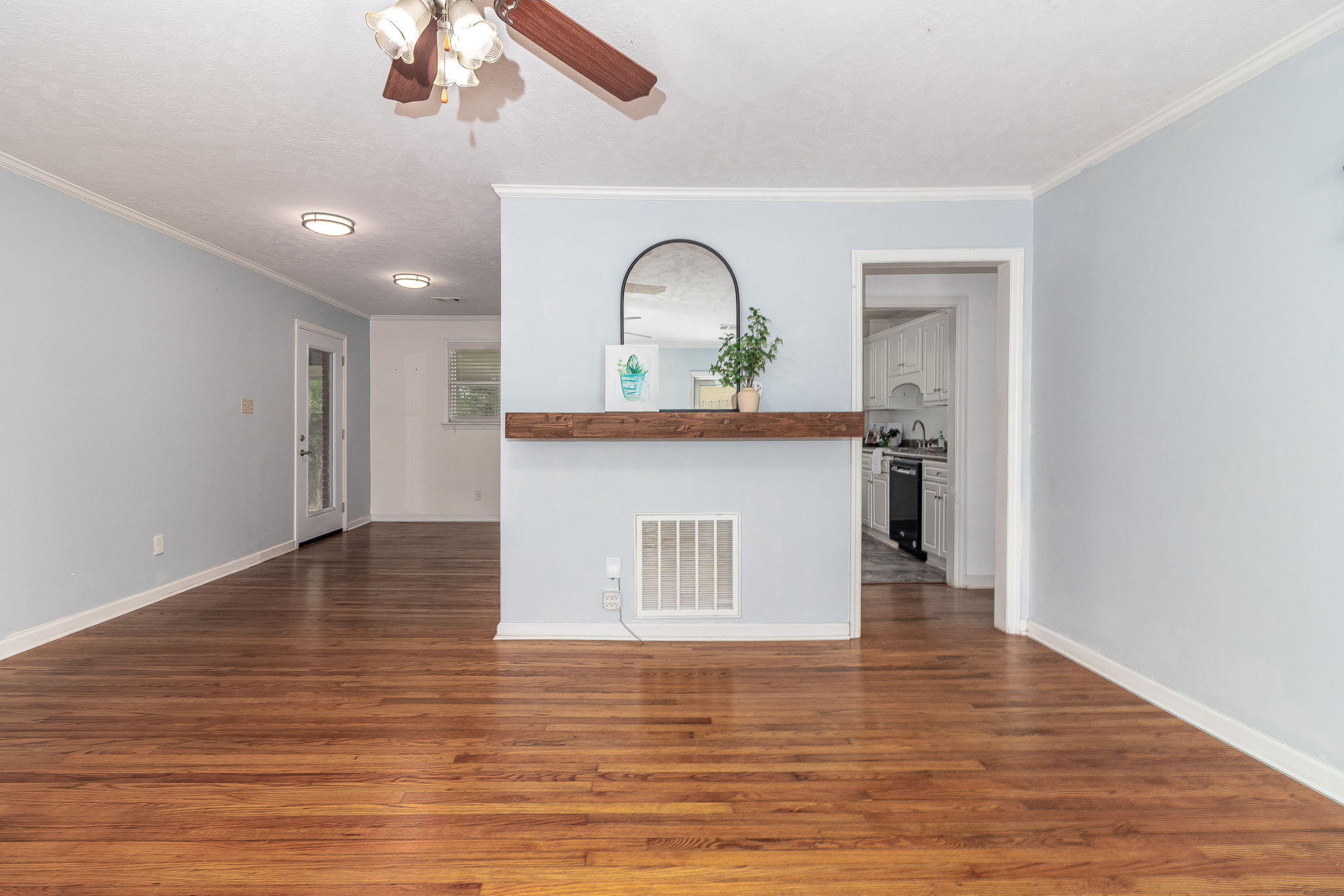 Living Room/Dining Room