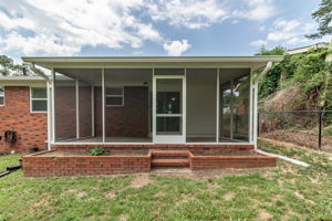 Screened-in Porch
