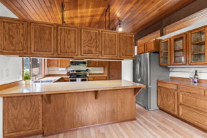 Bar & built-in China Cabinet