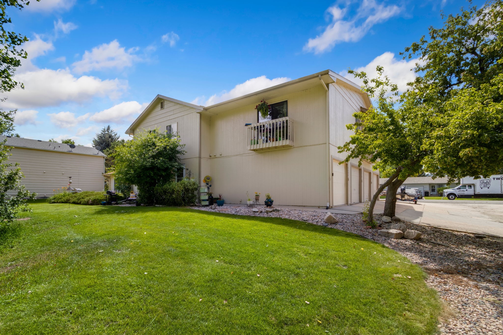 4 Plex Exterior