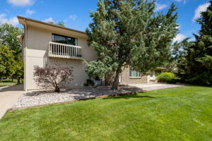 4 Plex Exterior