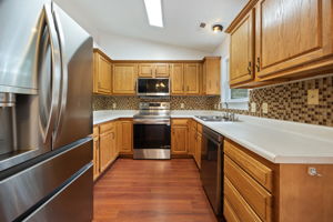 Photo 9
