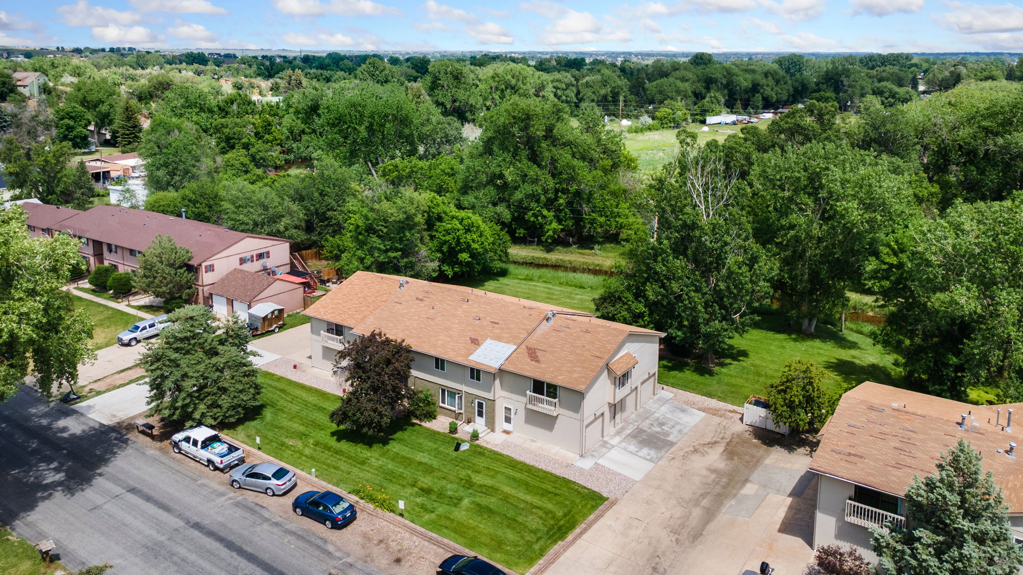 6 Plex Exterior