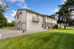 6 Plex Exterior