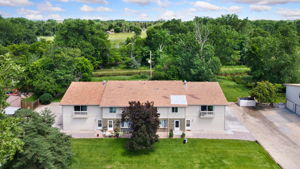 6 Plex Exterior