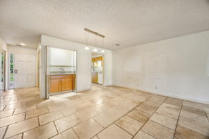 Easy Access to Kitchen.