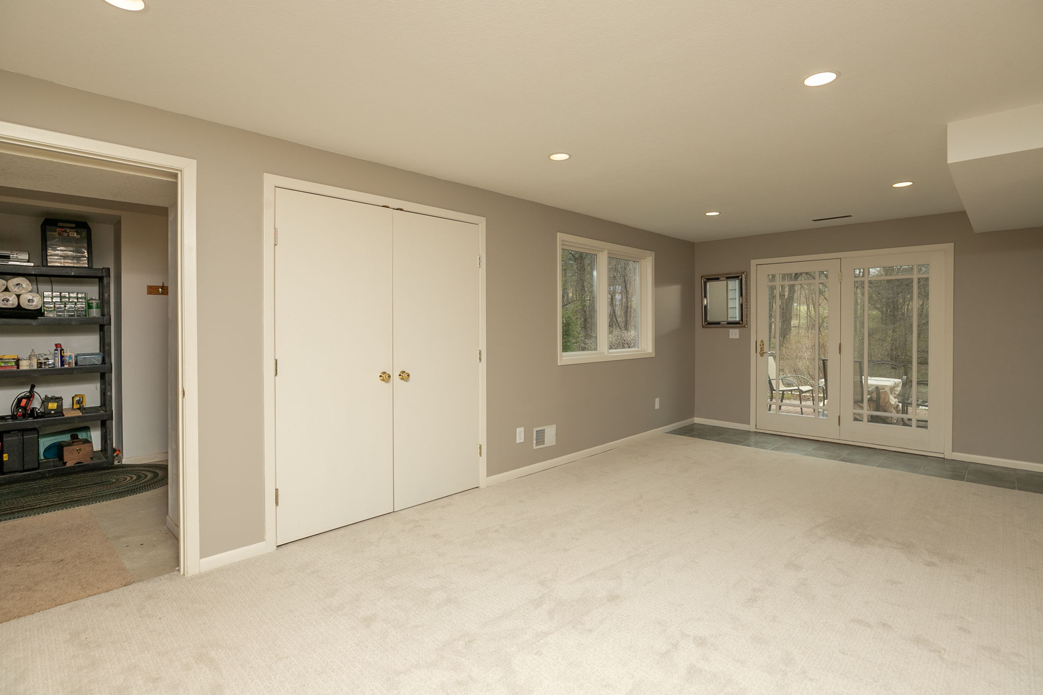 42-Family Room
