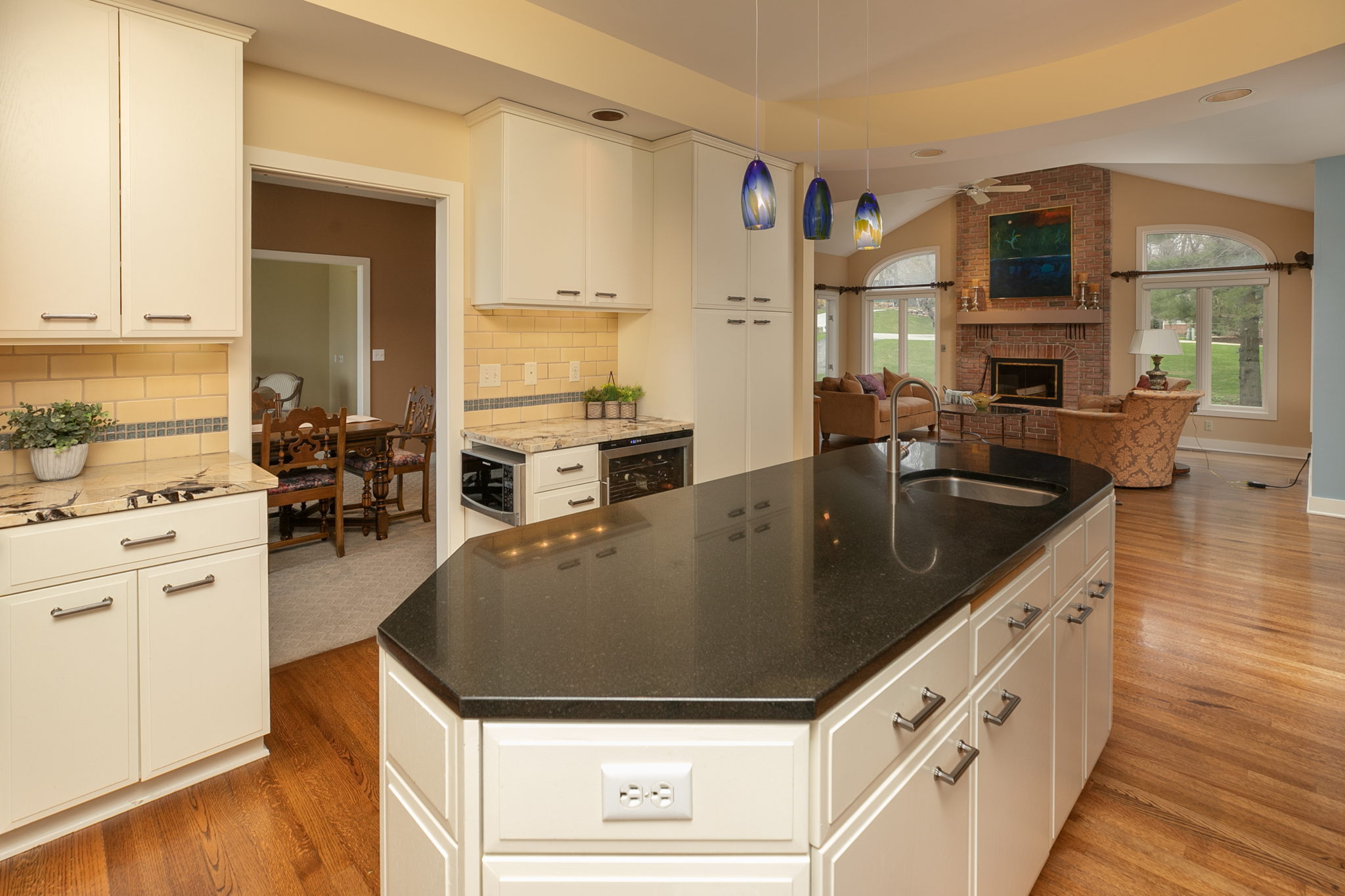 13-Kitchen
