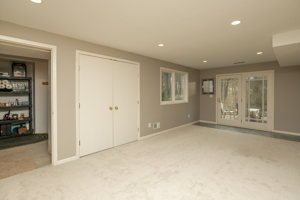42-Family Room