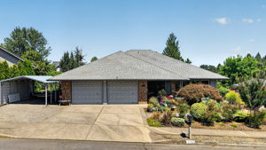  Photo 57
