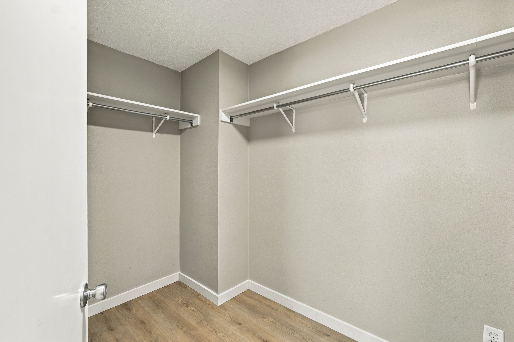 Primary Bedroom Closet