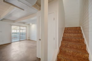  N 18th Ave 27-005