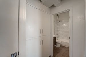  N 18th Ave 27-020
