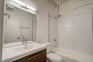  N 18th Ave 27-017