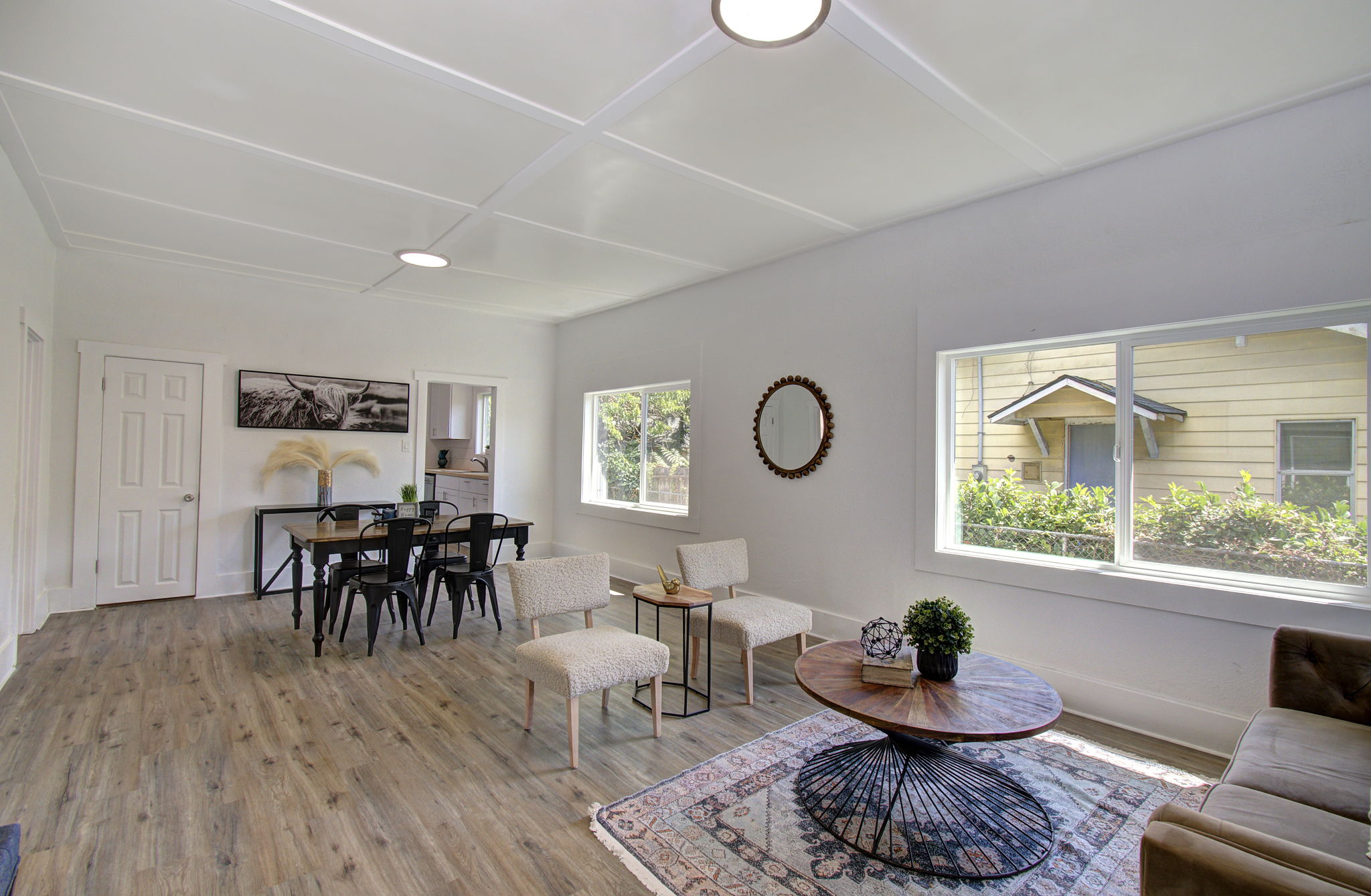 02 Living room - dining room