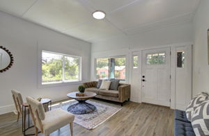 02 living room - entry