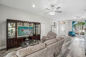 Laurelwood Ct-S2005-010.jpg