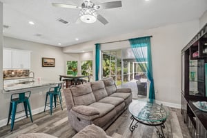Laurelwood Ct-S2005-012.jpg