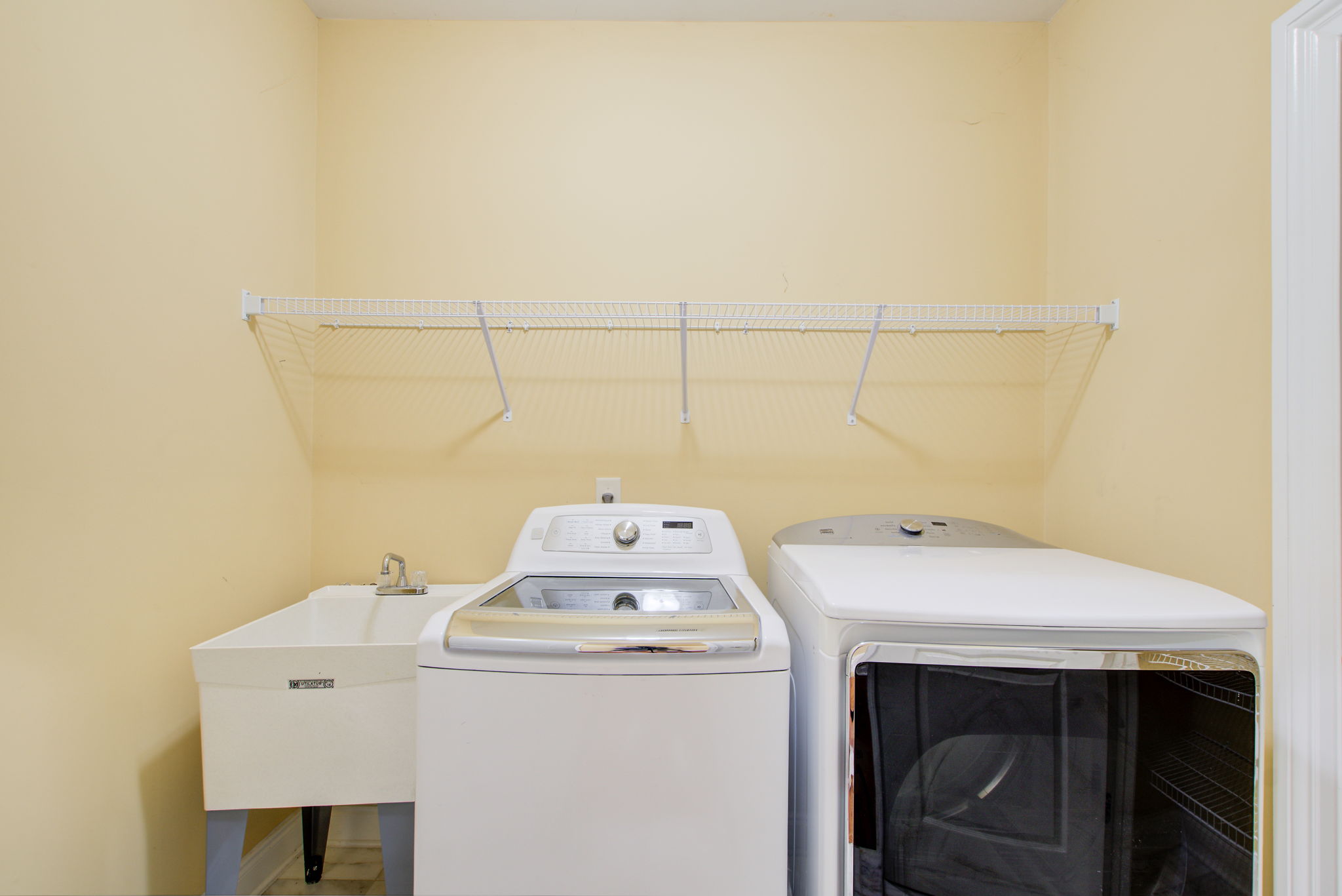 44 Laundry