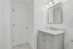  Photo 0
